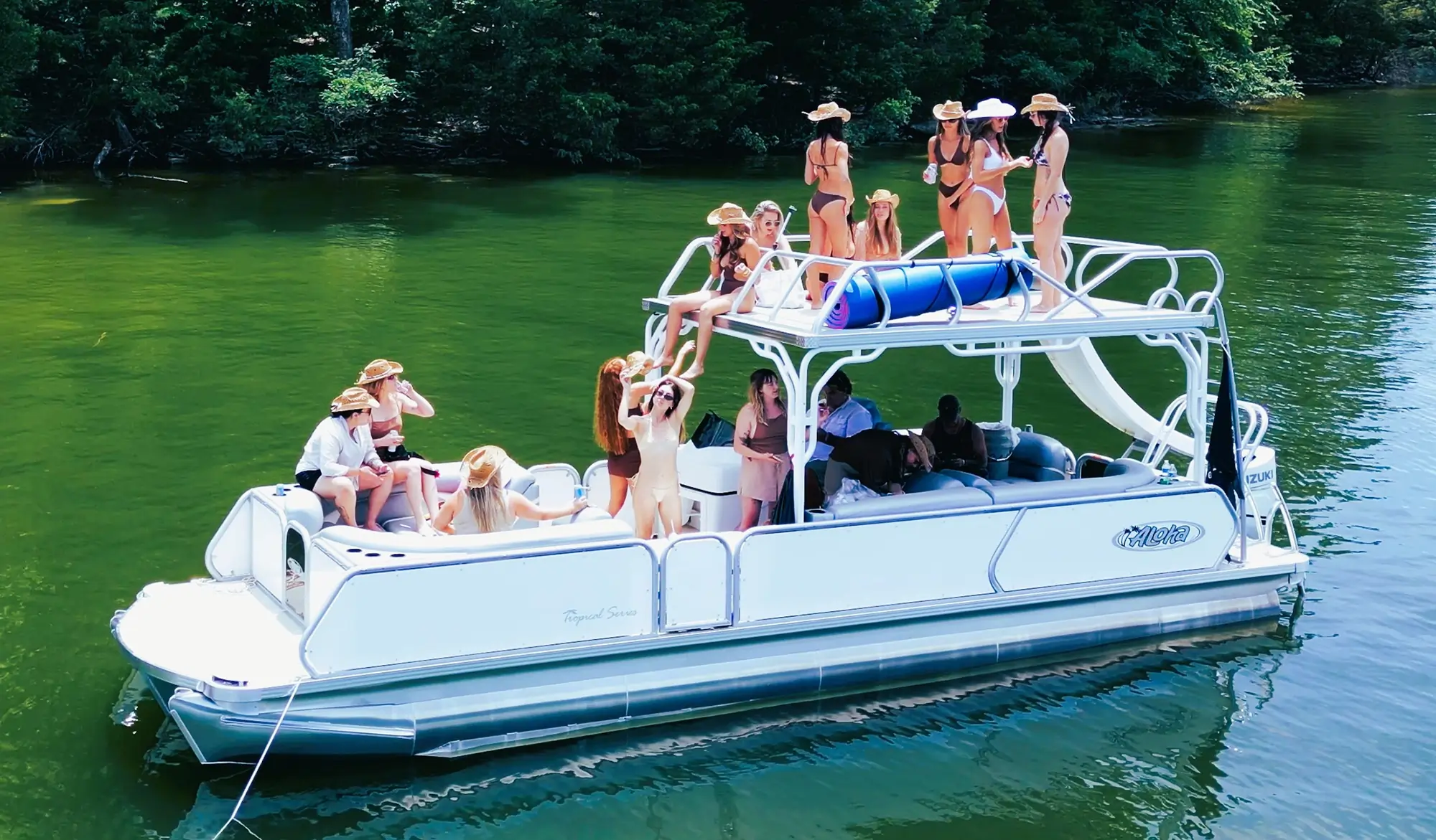 bachelorette party onboard a 30' slide pontoon boat they rented from rowdy boats in nashville on percy priest lake